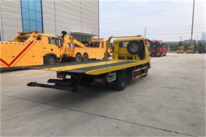 东洲非事故拖车