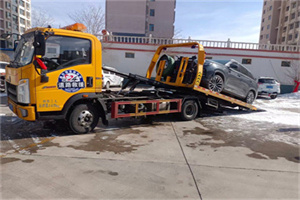 东洲救援拖车费用怎么算