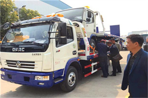 东洲汽车道路救援拖车价格